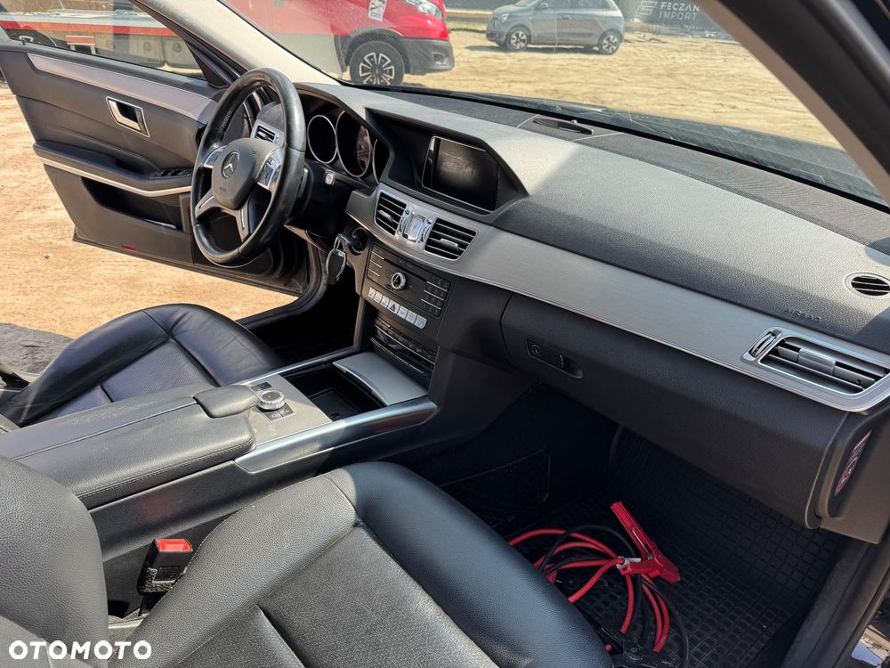 Mercedes-Benz Klasa E 200 CDI DPF BlueEFFICIENCY 7G-TRONIC - 25