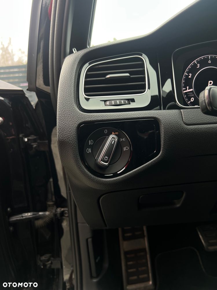 Volkswagen Golf GTI (BlueMotion Technology) DSG Performance - 12