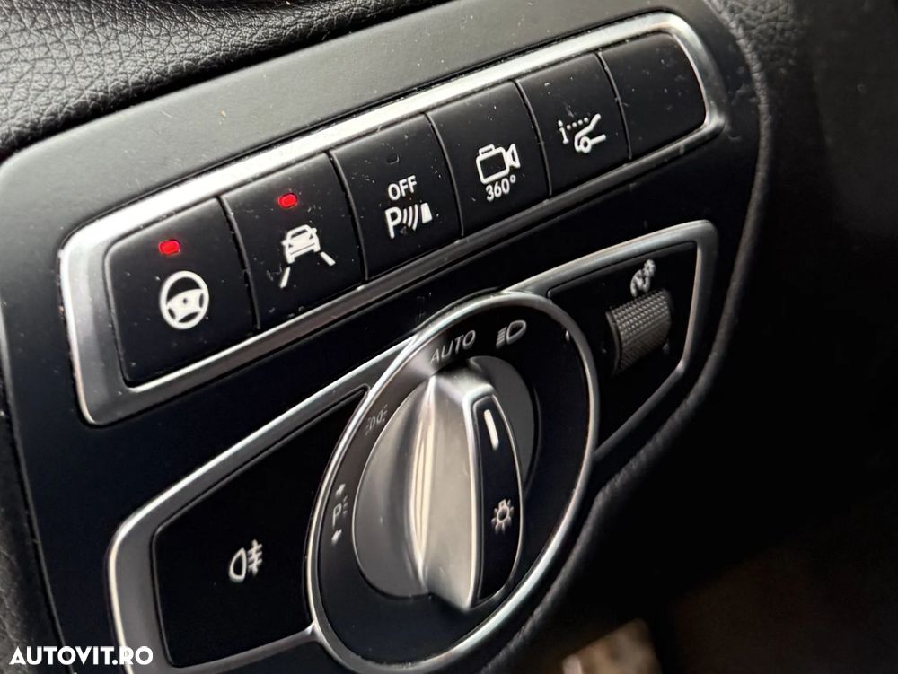 Mercedes-Benz GLC Coupe 250 d 4Matic 9G-TRONIC AMG Line - 31