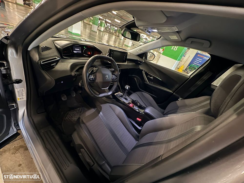 Peugeot 2008 - 14