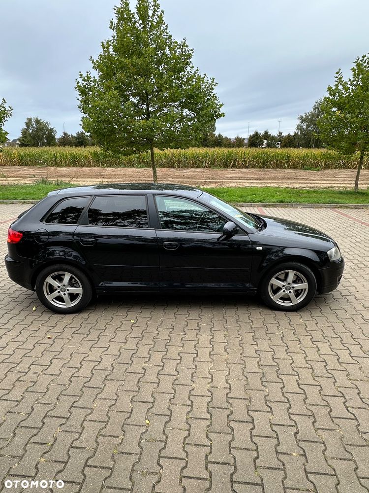 Audi A3 Sportback 2.0T FSI Quattro Ambition - 4