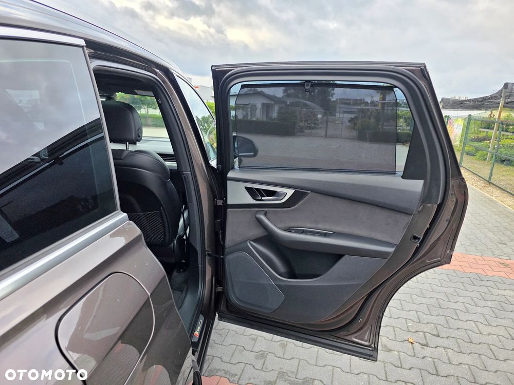 Audi Q7 - 15