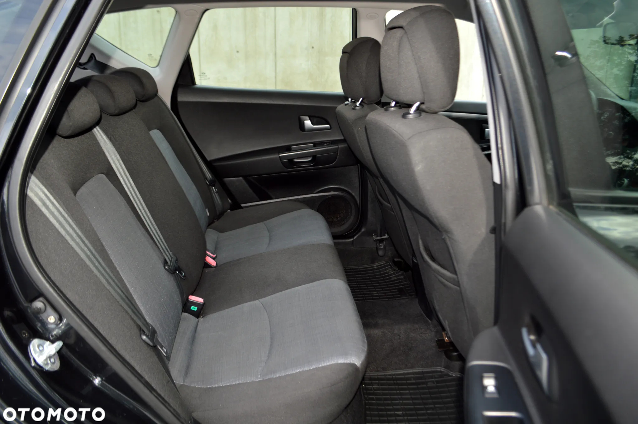 Kia Ceed - 12