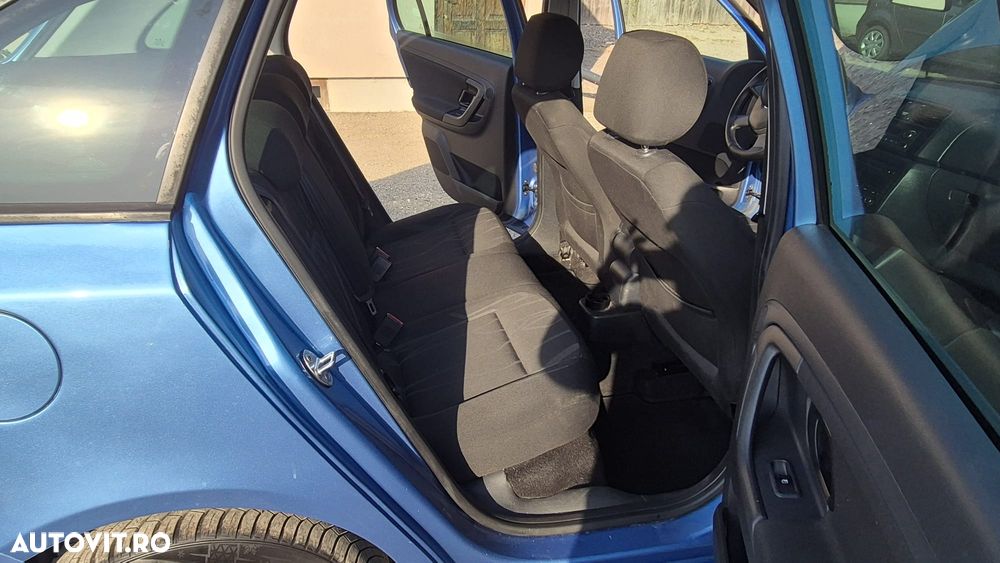 Skoda Fabia 1.2 TSI Fresh - 10