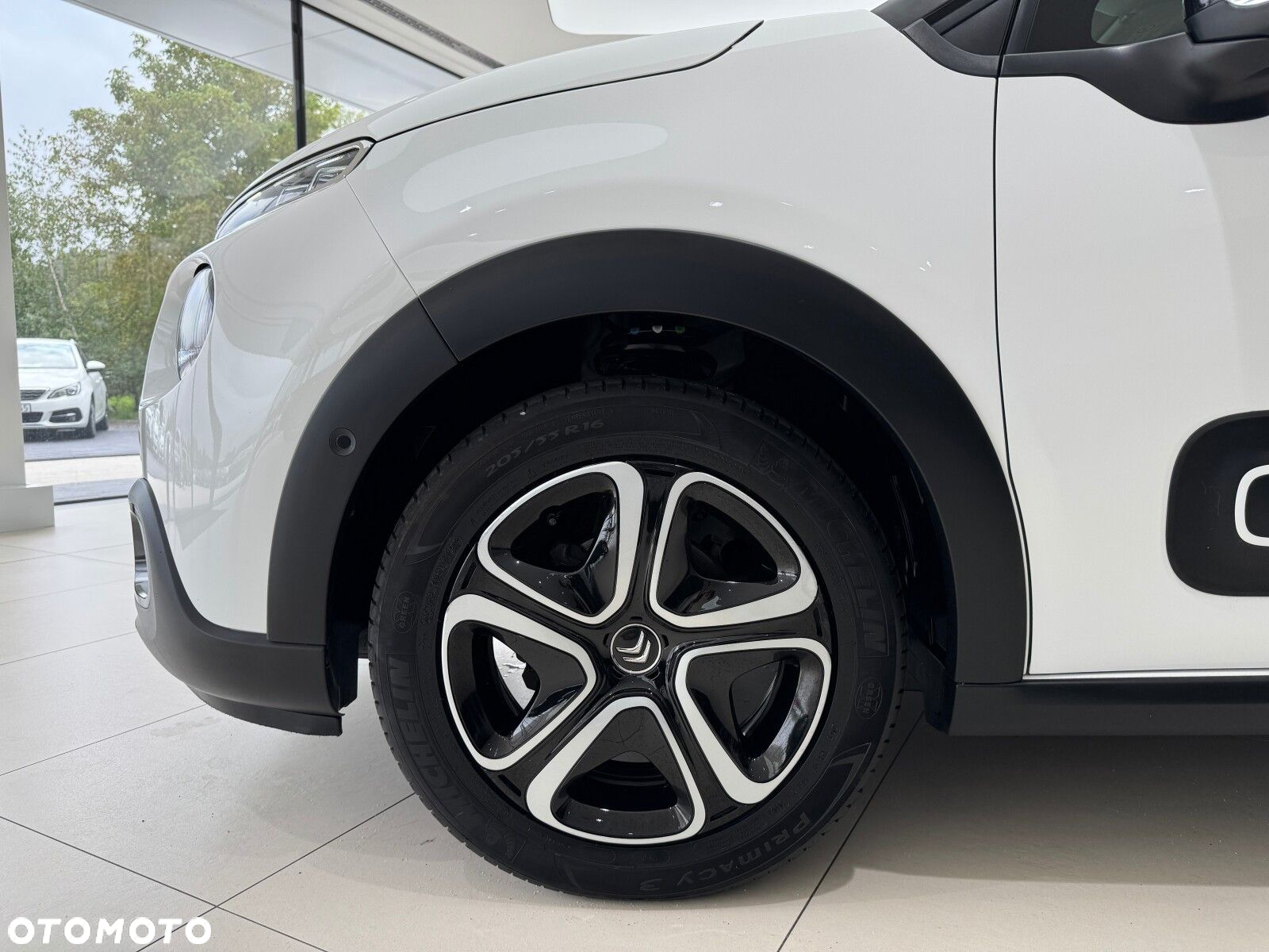 Citroën C3 1.2 PureTech Shine - 18