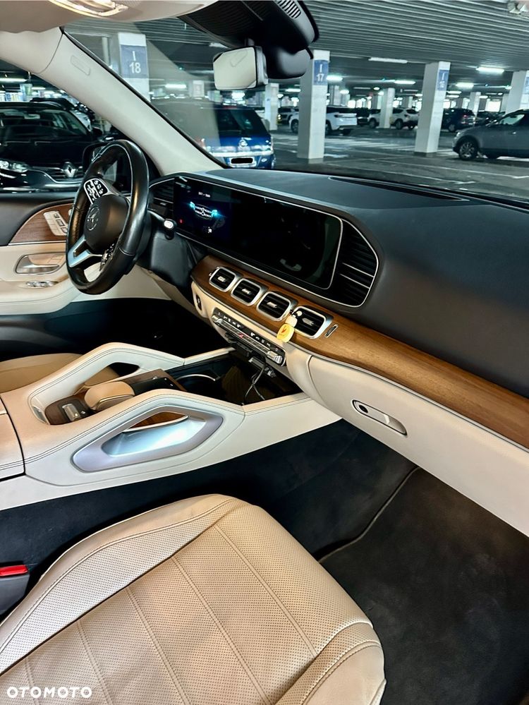 Mercedes-Benz GLE 300 d 4-Matic - 12