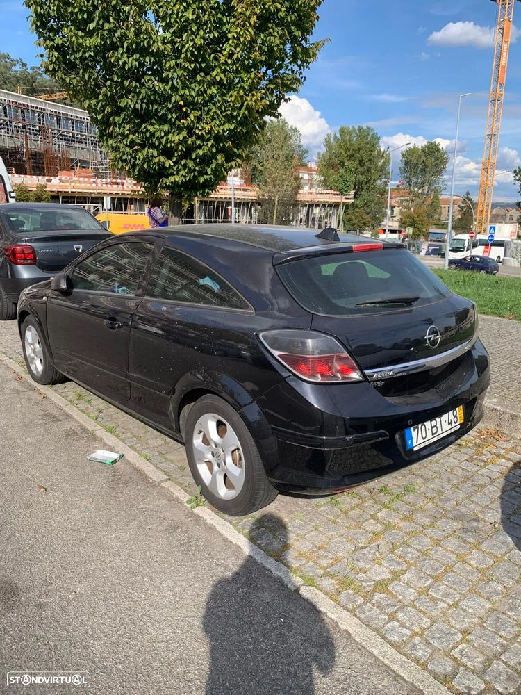 Opel Astra GTC 1.3 CDTi - 4