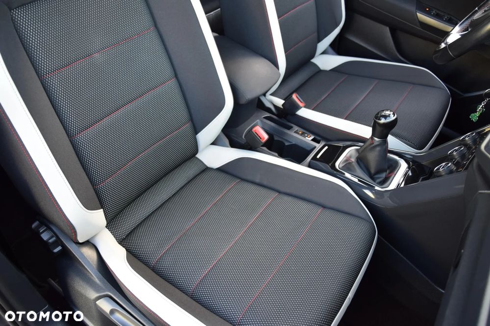 Volkswagen T-Roc 1.5 TSI ACT Premium - 25