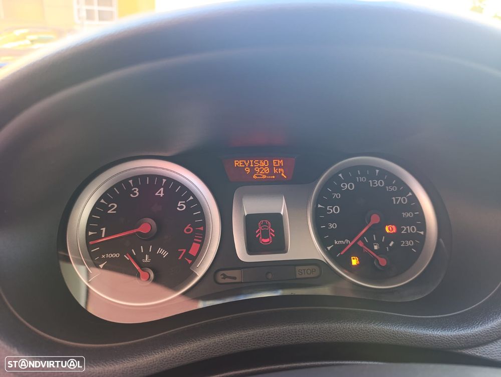 Renault Clio 1.2 TCE GT J15 - 18