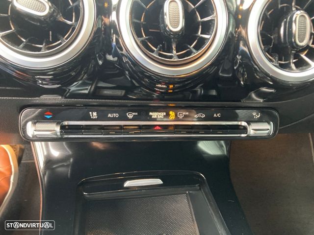 Mercedes-Benz A 180 Limousine d Progressive Aut. - 29