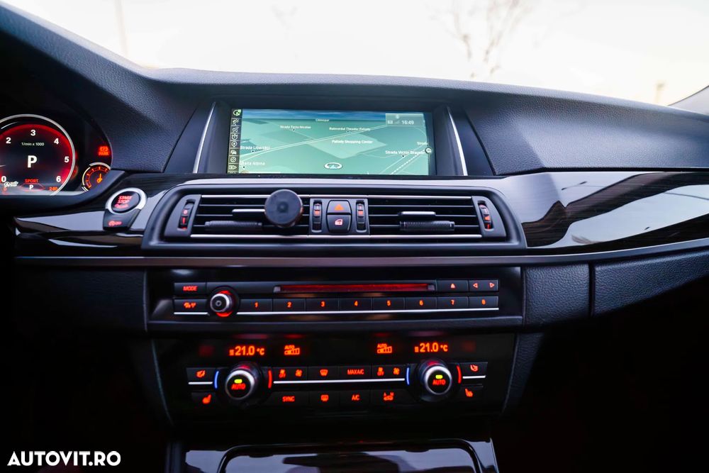 BMW Seria 5 530d Sport-Aut. Luxury Line - 12