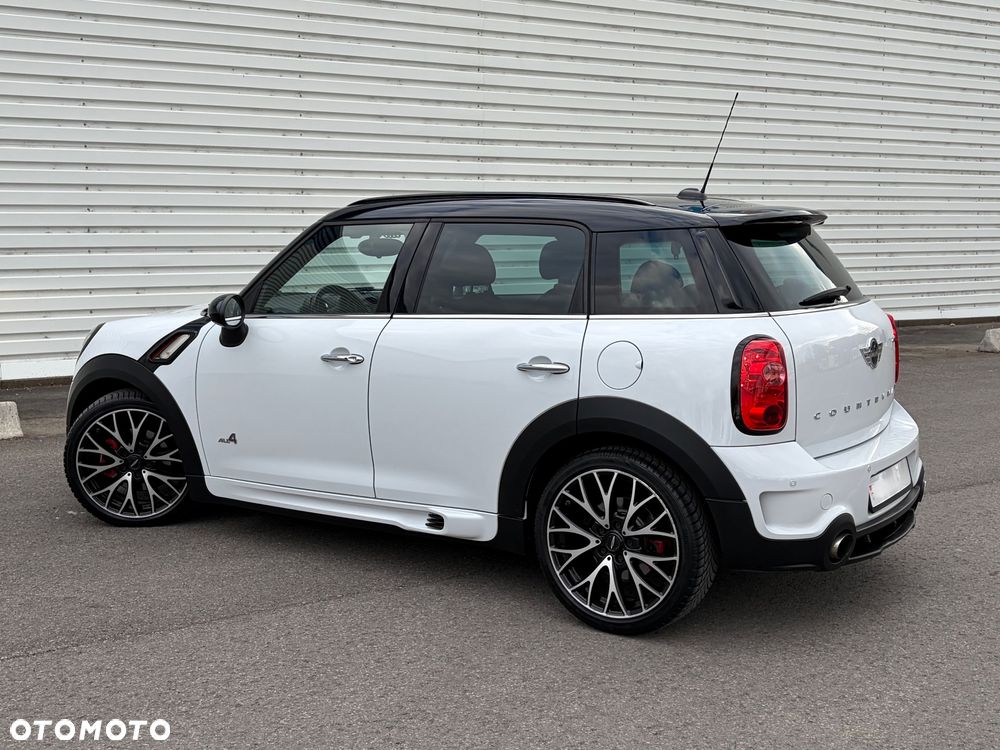 MINI John Cooper Works ALL4 - 4