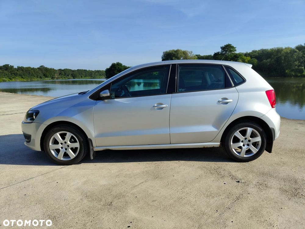 Volkswagen Polo 1.4 16V Trendline - 8