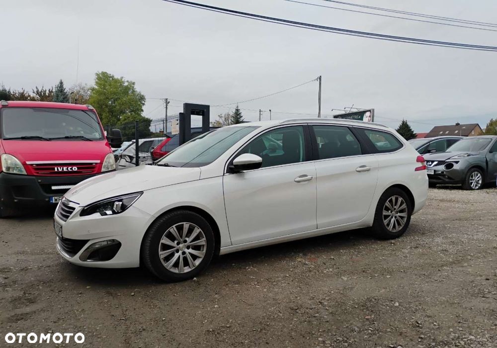 Peugeot 308 - 25