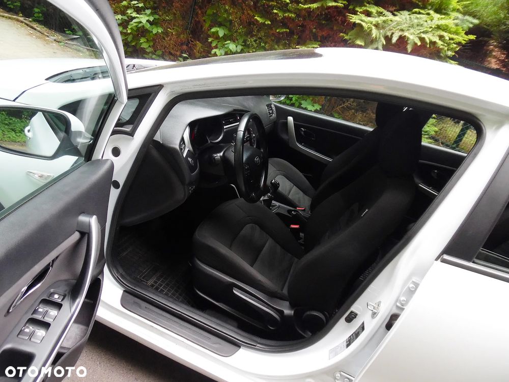 Kia Ceed - 18
