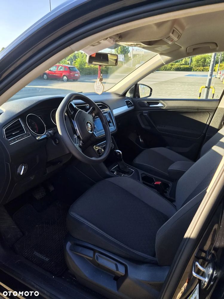 Volkswagen Tiguan - 4