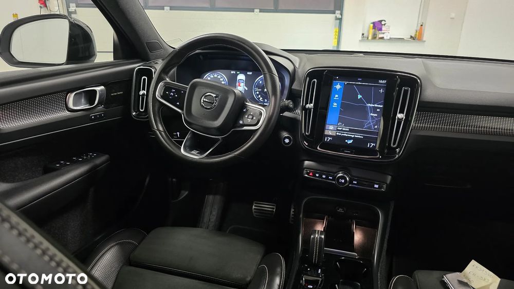 Volvo XC 40 D3 SCR R-Design - 17