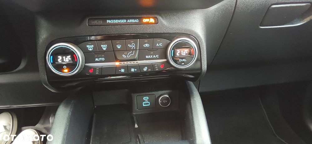 Ford Kuga - 9