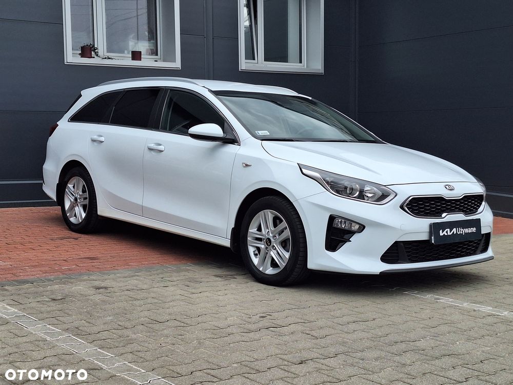 Kia Ceed 1.5 T-GDI M DCT - 32