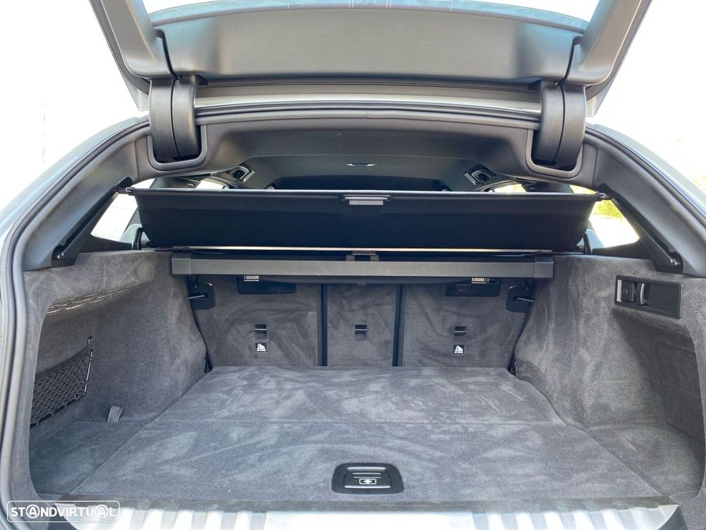 BMW 320 d Touring Pack Desportivo M Auto - 16