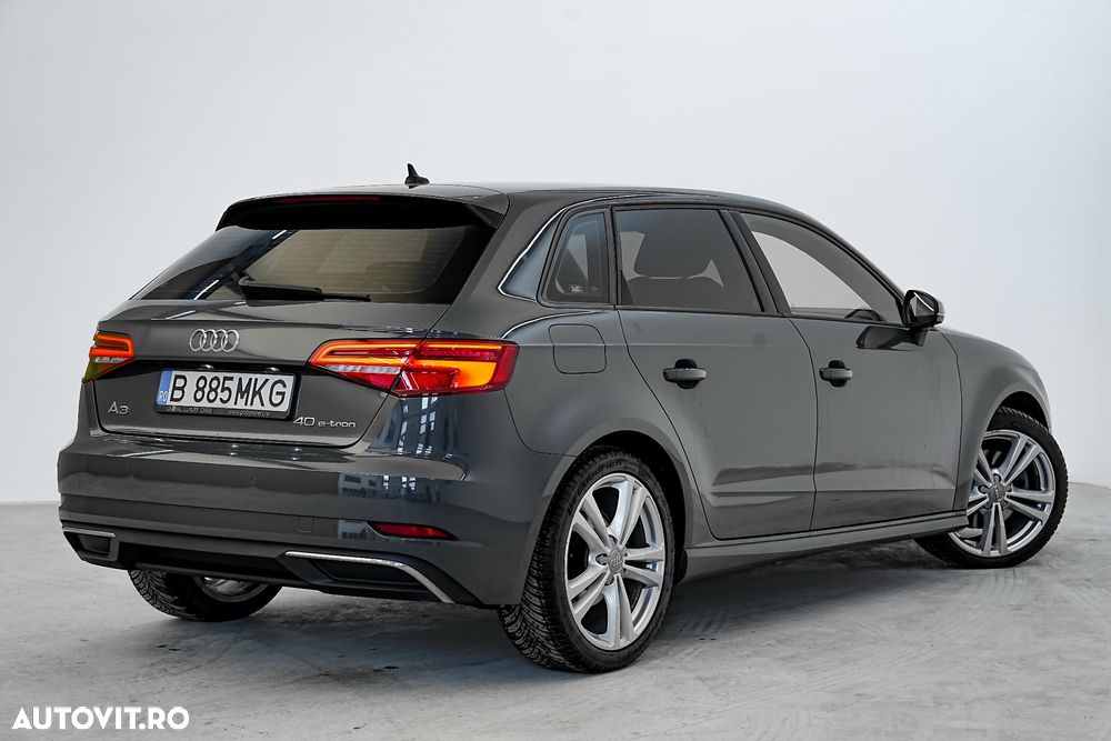 Audi A3 40 TFSIe ack S tronic S line - 2
