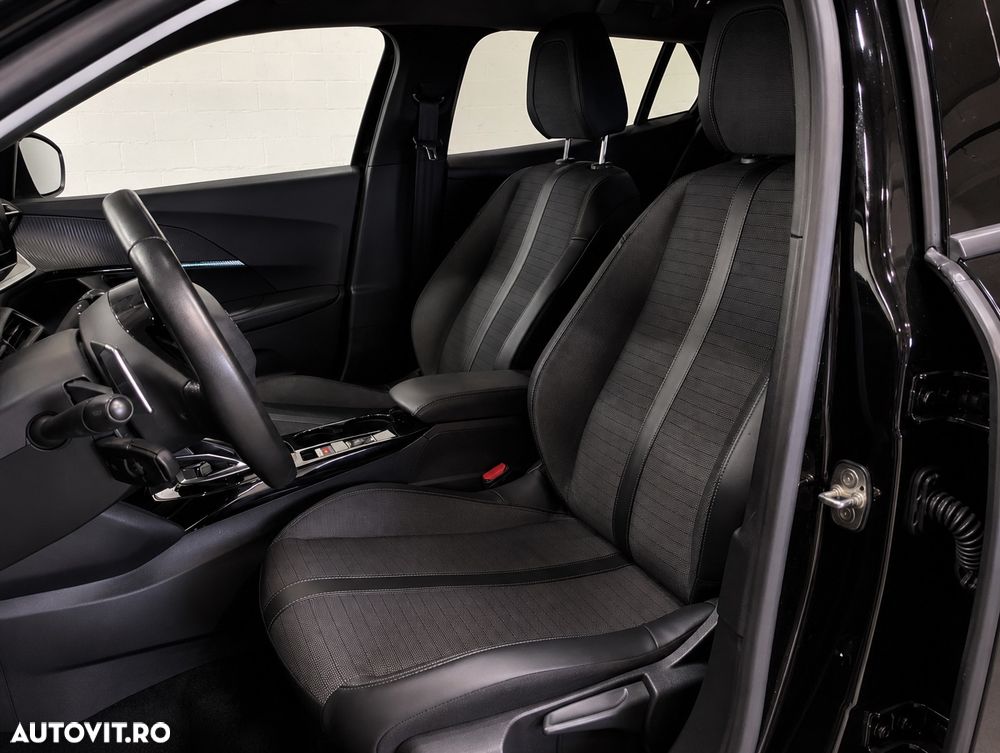 Peugeot 2008 PureTech 130 EAT8 Allure Pack - 6