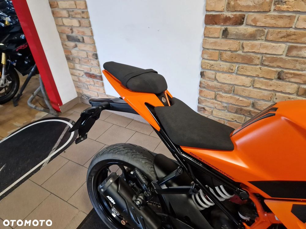 KTM RC 125 - 23
