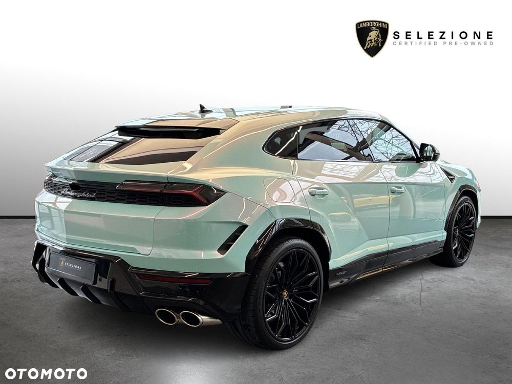 Lamborghini Urus - 3