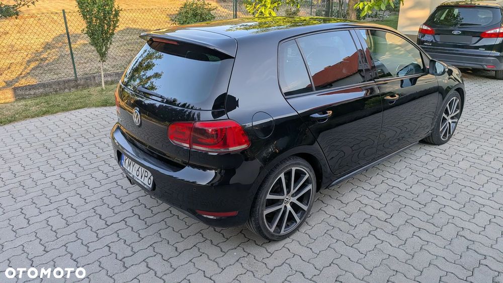 Volkswagen Golf - 11