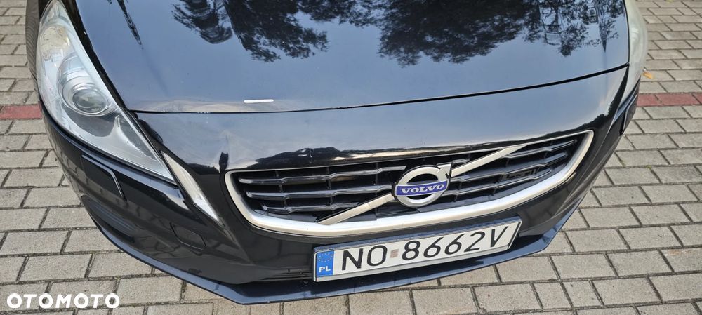 Volvo V60 D3 R-Design - 14