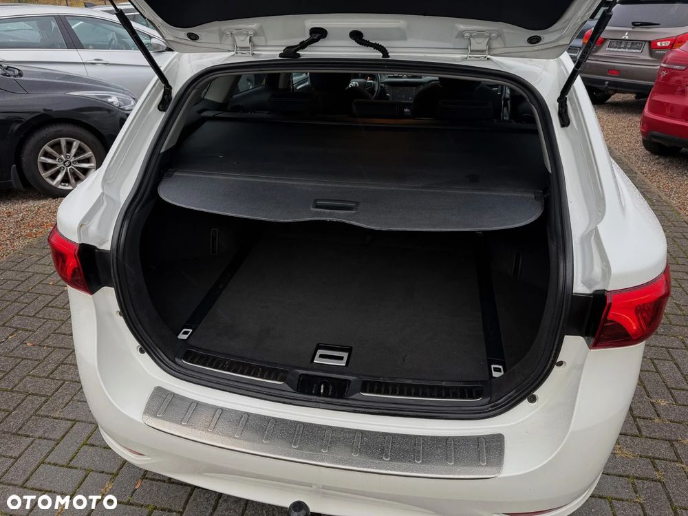 Toyota Avensis 2.0 D-4D Prestige - 9