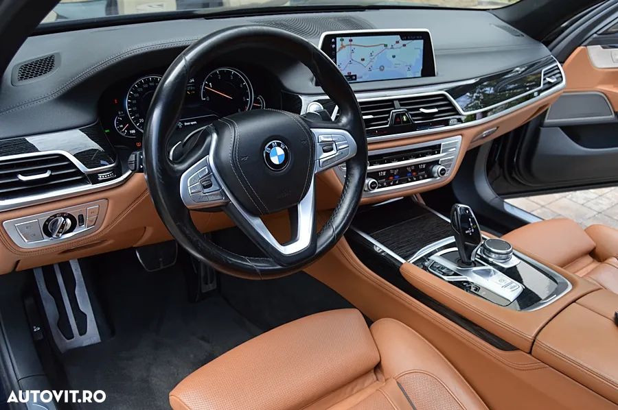 BMW Seria 7 730Ld xDrive - 38