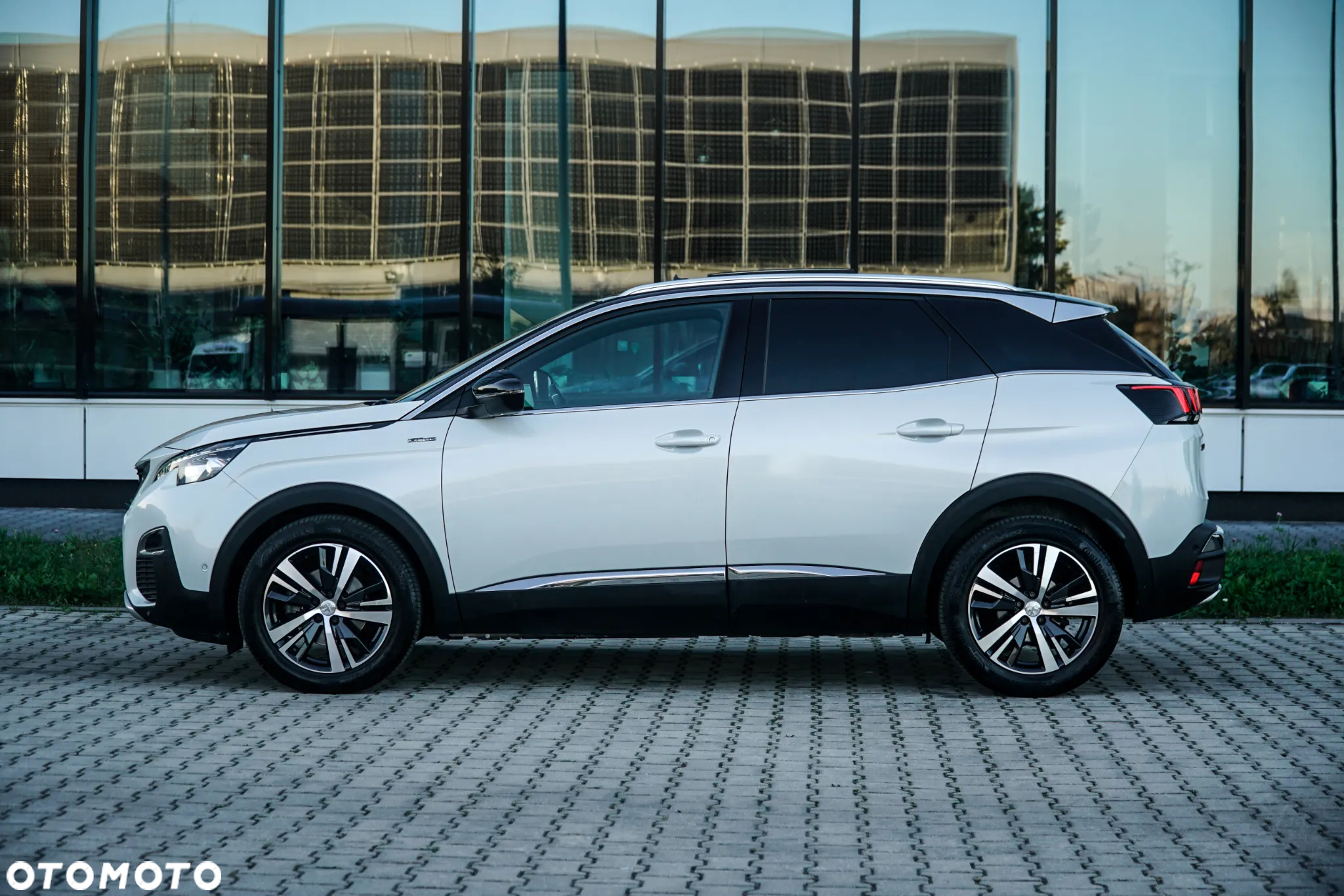 Peugeot 3008 1.6 BlueHDi Active S&S EAT6 - 8