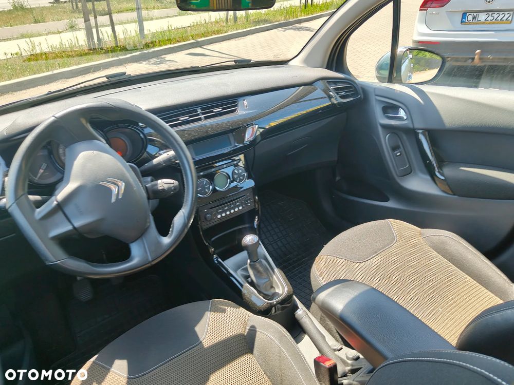 Citroën C3 Pure Tech (VTi) 82 Exclusive - 17