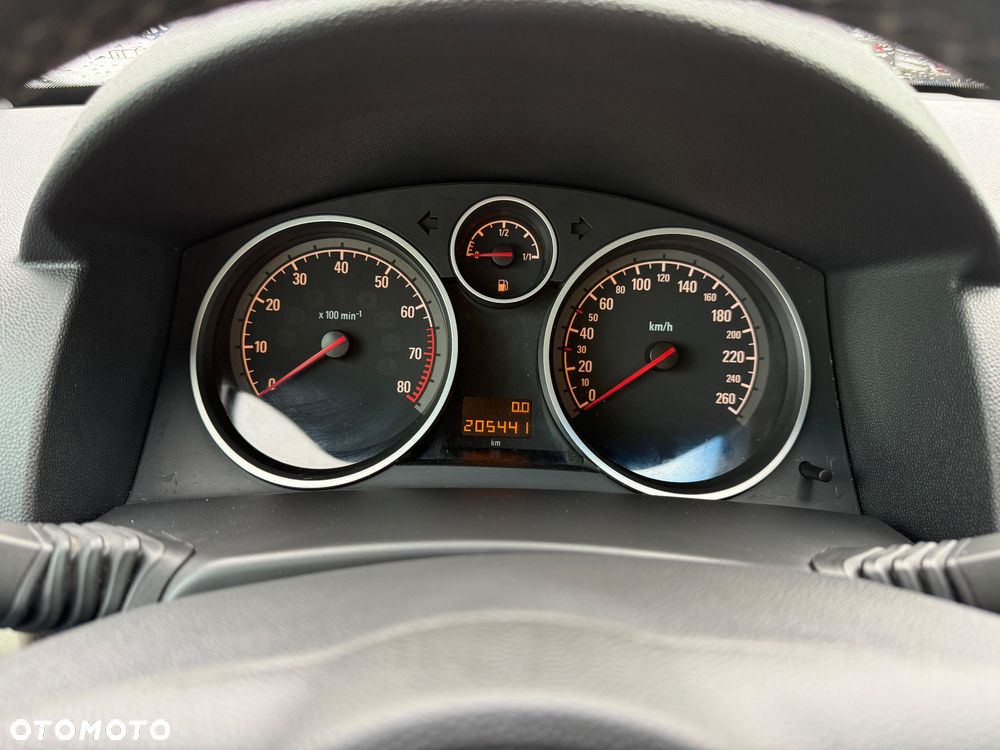 Opel Astra 1.6 - 11