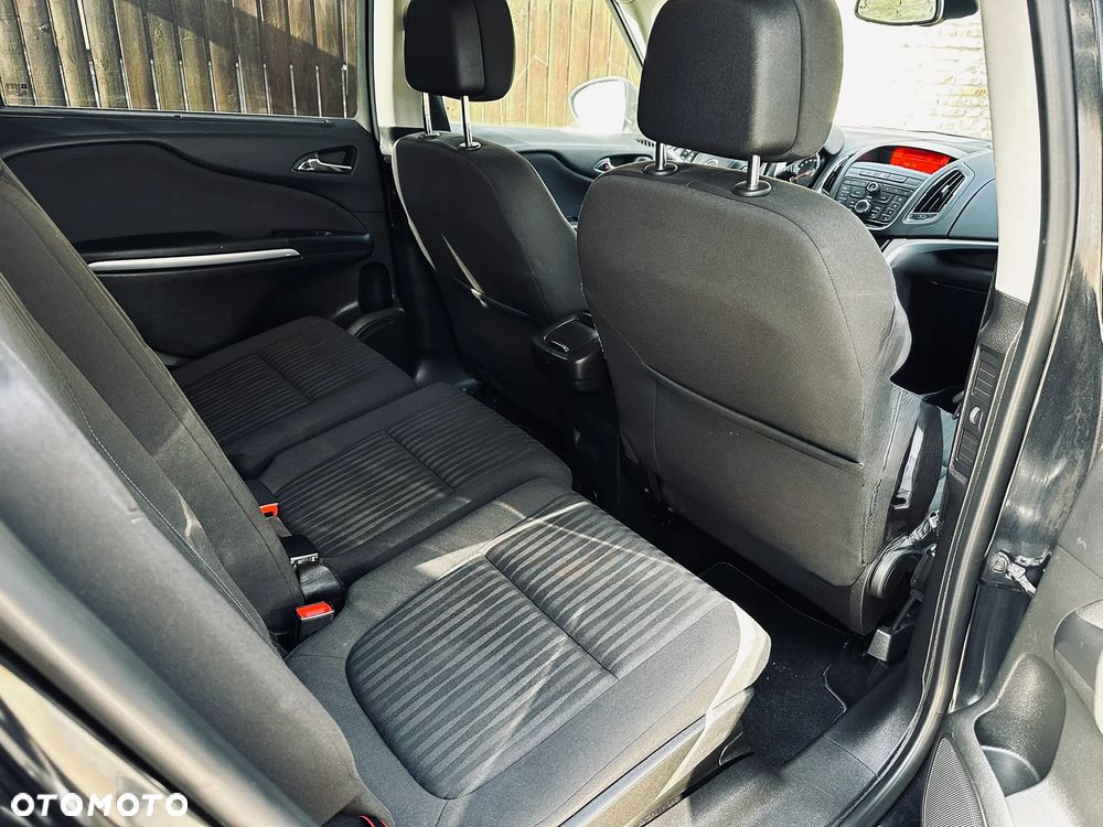 Opel Zafira - 17