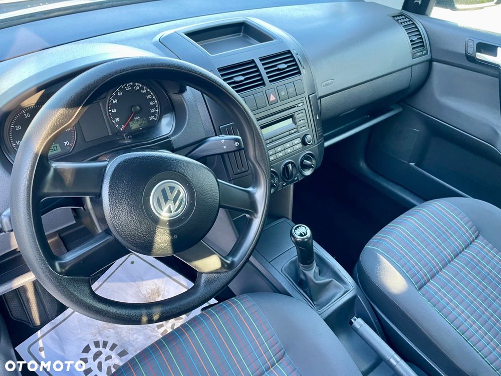 Volkswagen Polo - 31