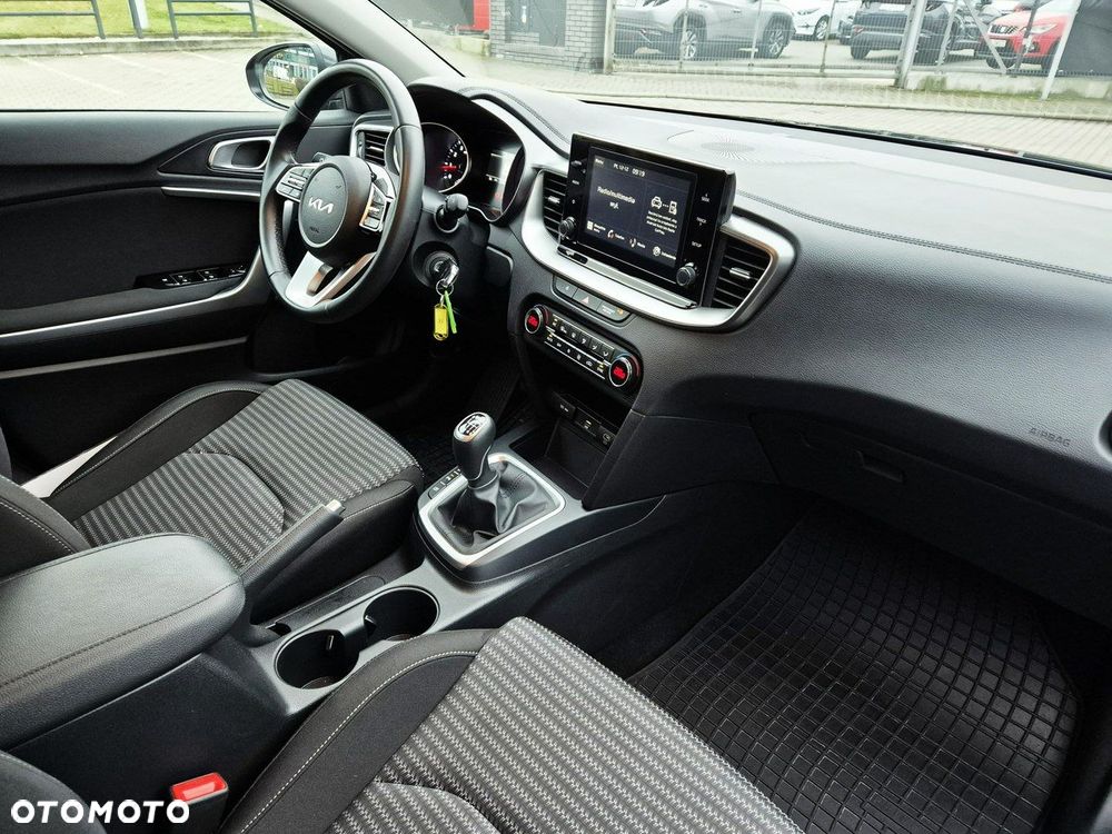 Kia XCeed 1.5 T-GDI M - 20