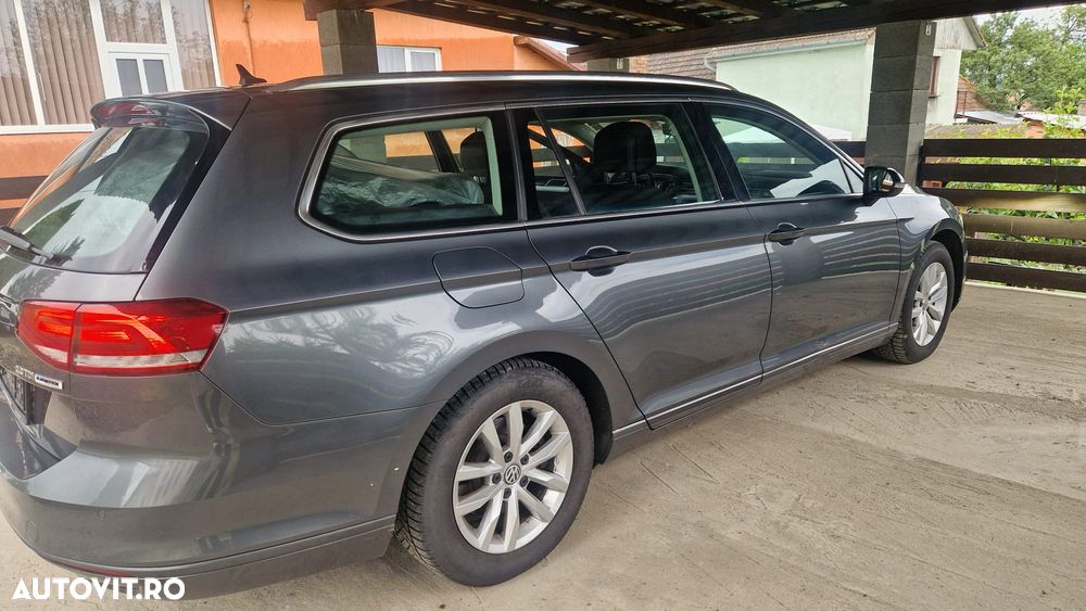 Volkswagen Passat 2.0 TDI Comfortline - 4