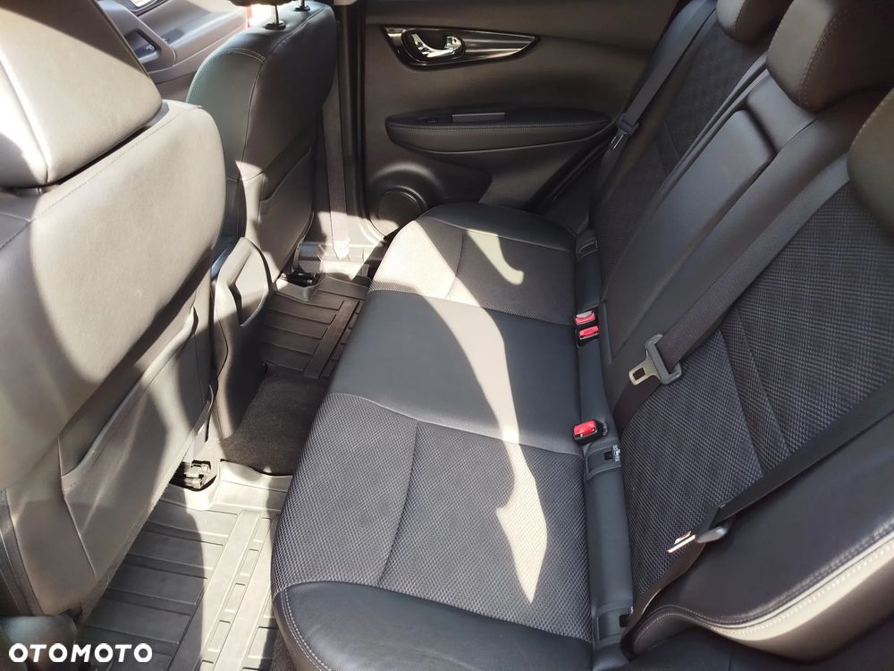 Nissan Qashqai 1.6 DIG-T Tekna - 15