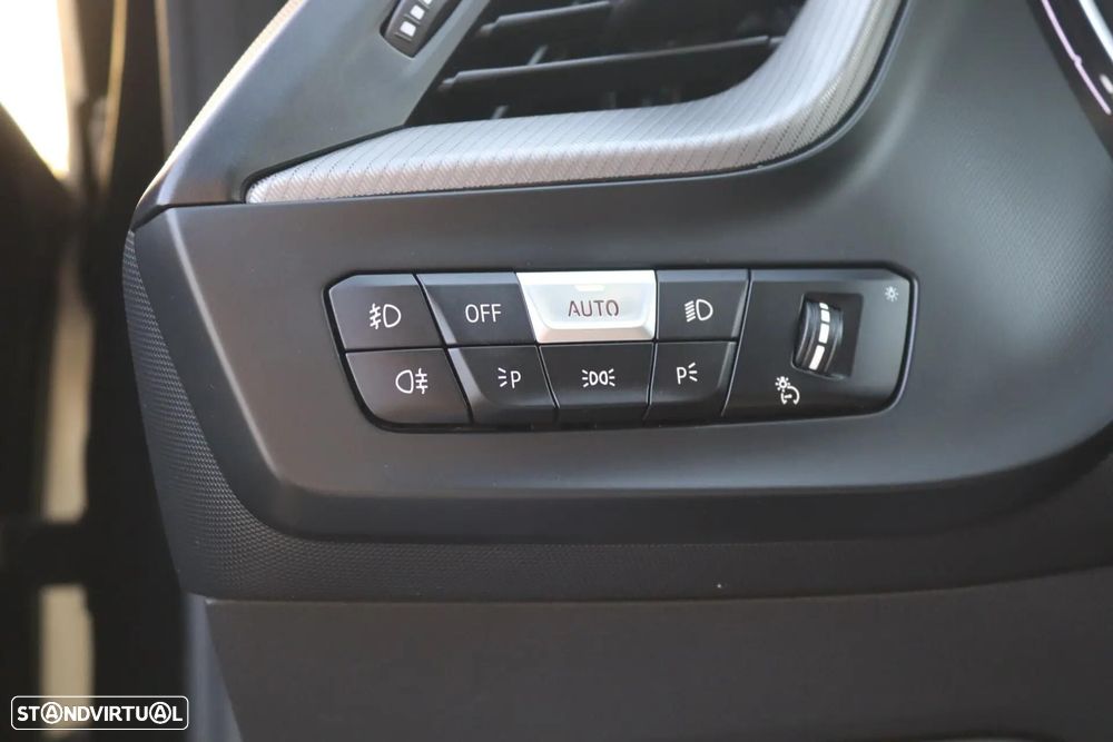 BMW 120 d Pack Desportivo M - 8