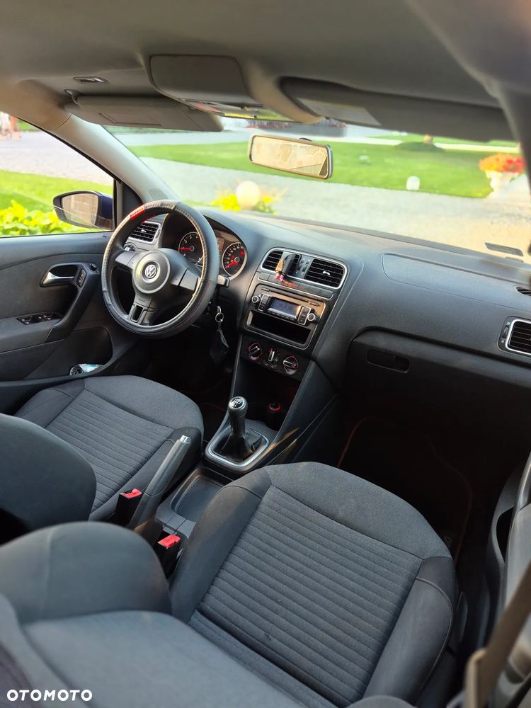 Volkswagen Polo 1.4 16V Comfortline - 9