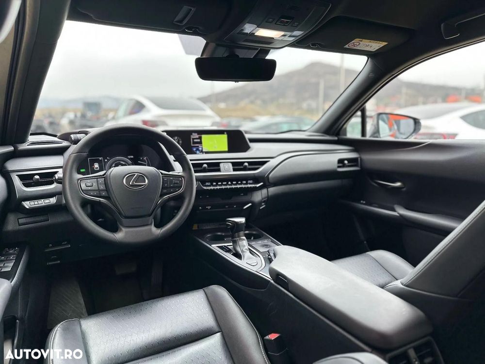 Lexus UX 250h Executive Line - 15