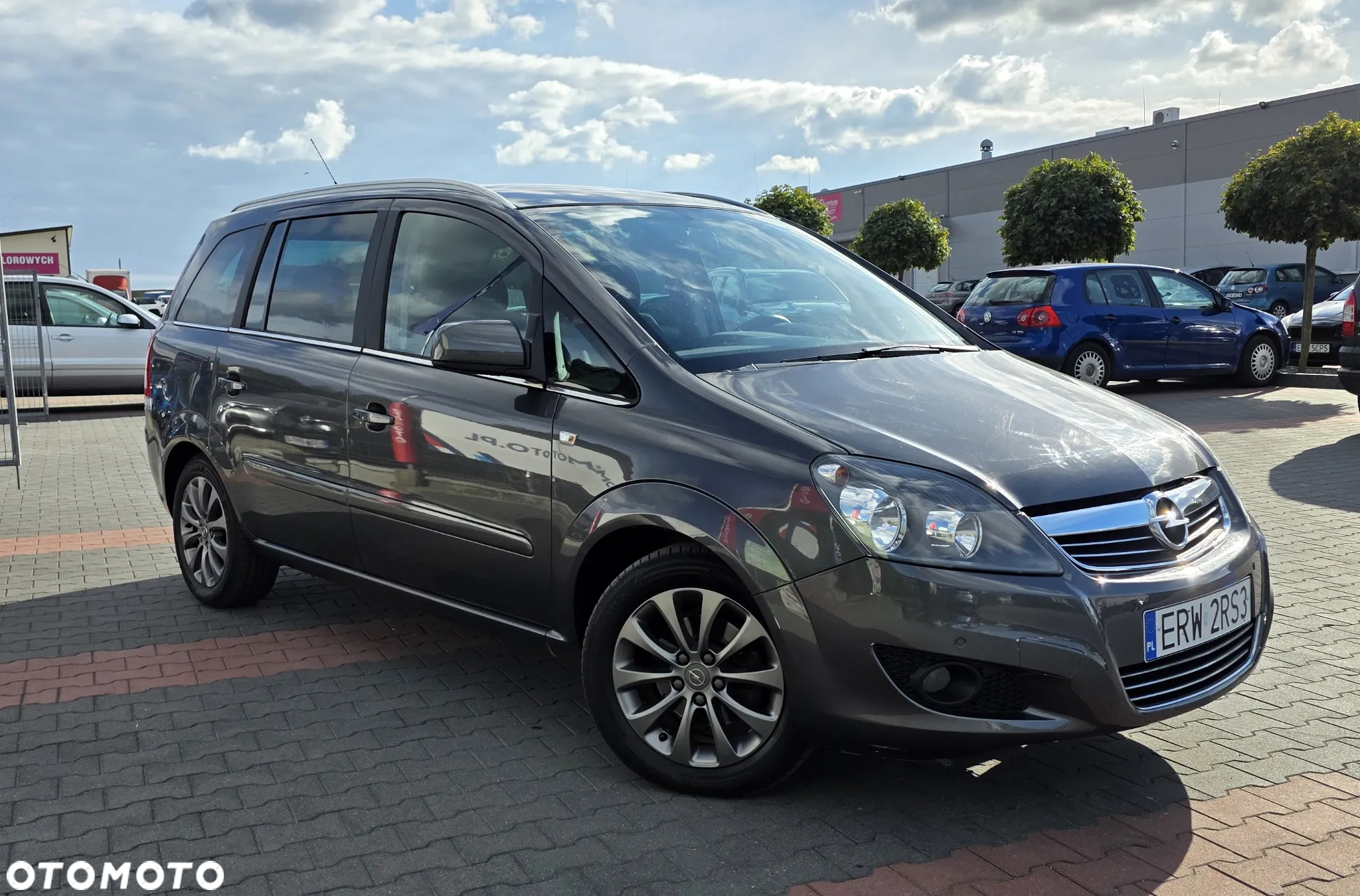 Opel Zafira 1.6 Cosmo - 2