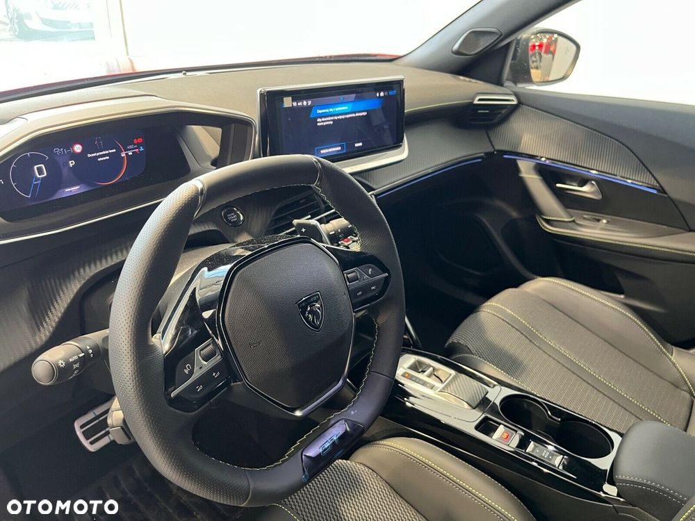 Peugeot 2008 - 8