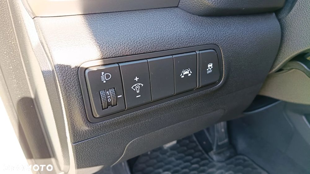 Hyundai Tucson 1.7 CRDI BlueDrive Style 2WD - 32