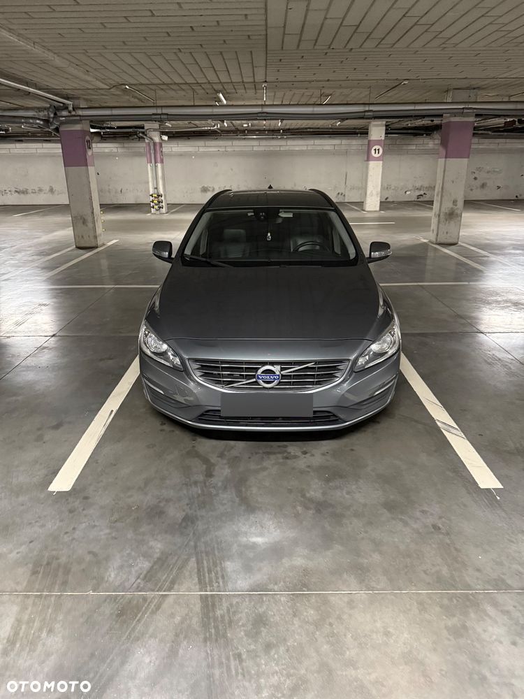 Volvo V60 D3 Drive-E Momentum - 6