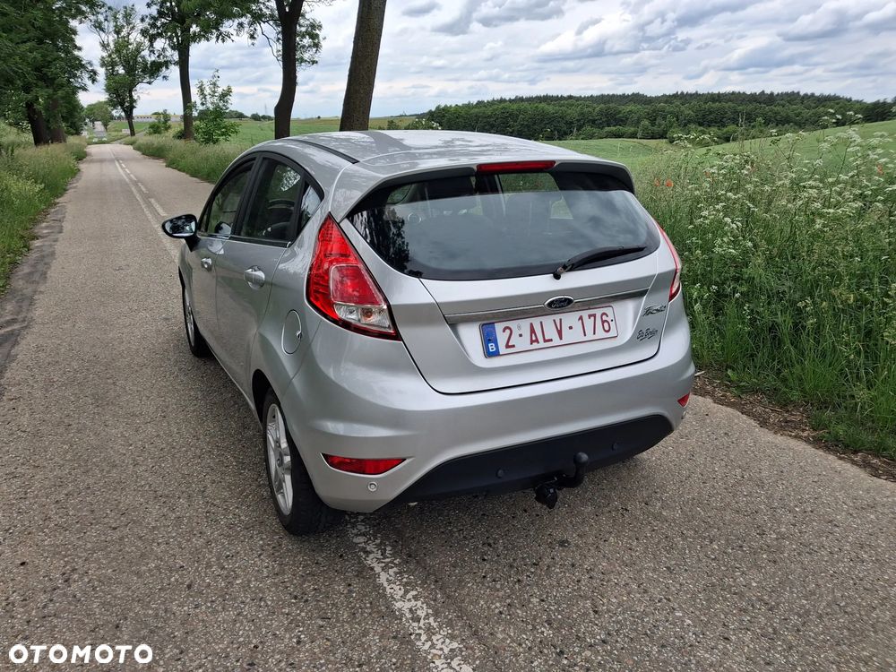 Ford Fiesta 1.5 TDCi SYNC Edition - 6
