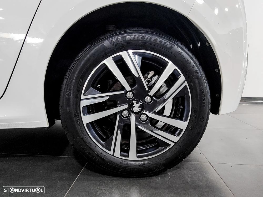 Peugeot 208 1.2 PureTech Allure EAT8 - 25