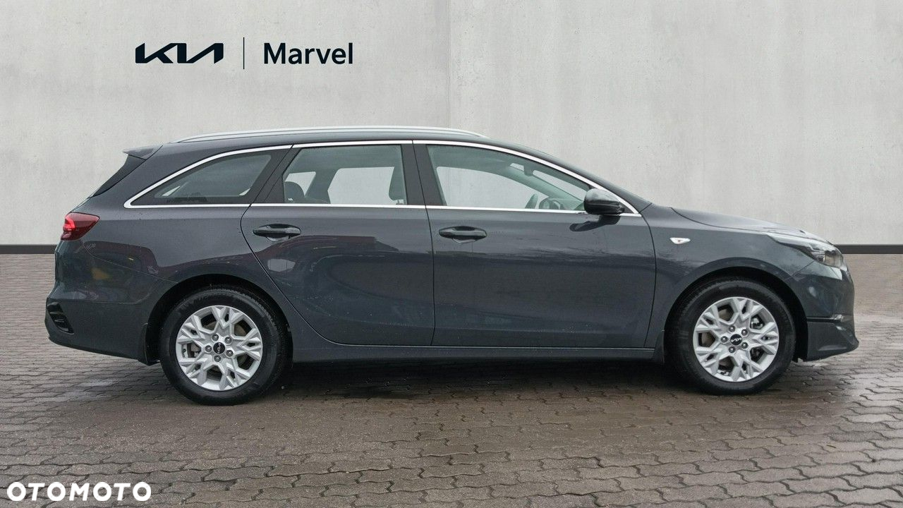 Kia Ceed - 4